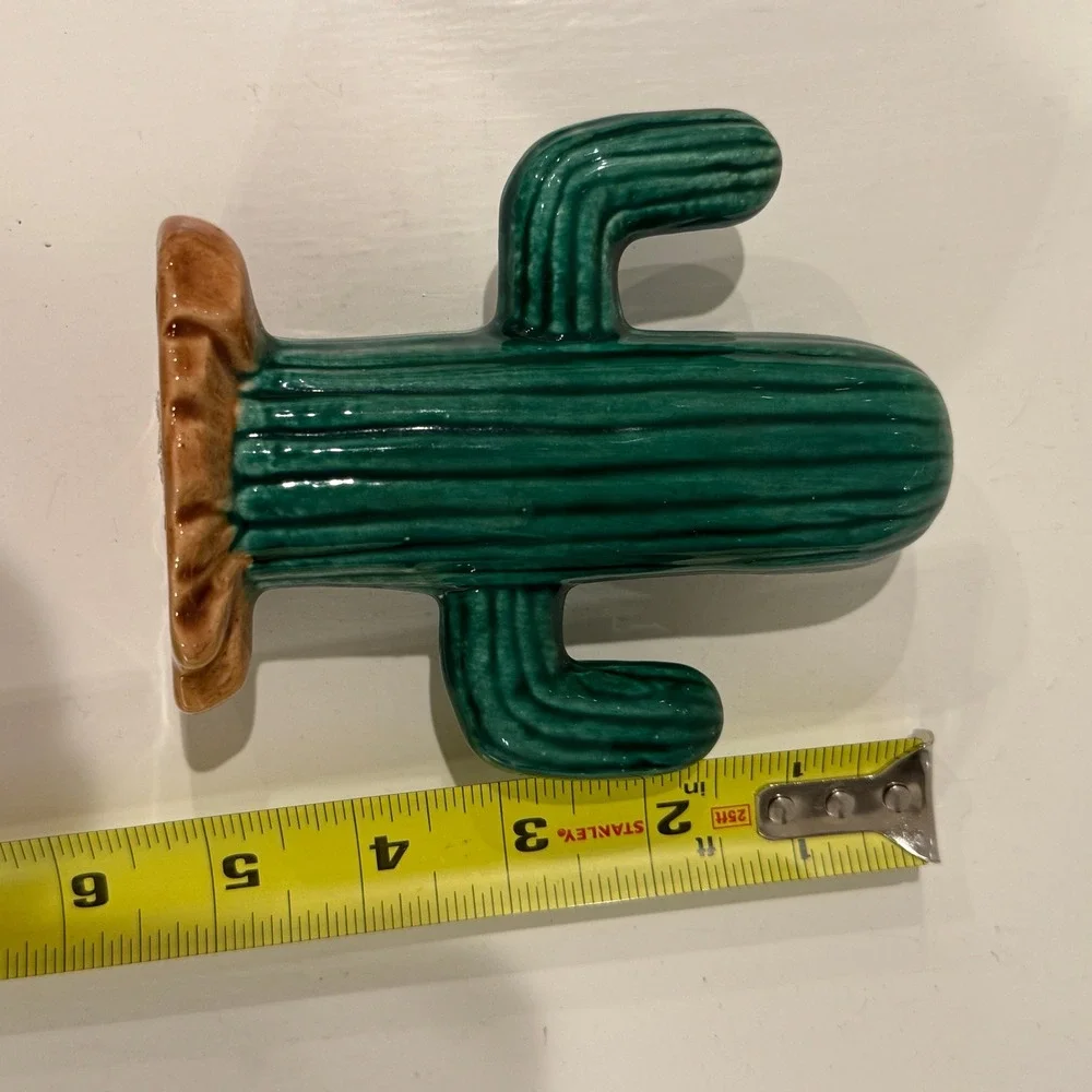 B A Designs Ceramic‎ Cactus Salt Shaker Tucson Arizona MCM Southwestern